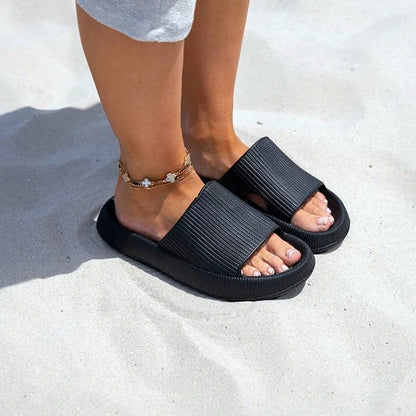 Comfortstep Marakas Comfort Terlik – siyah, ayakta